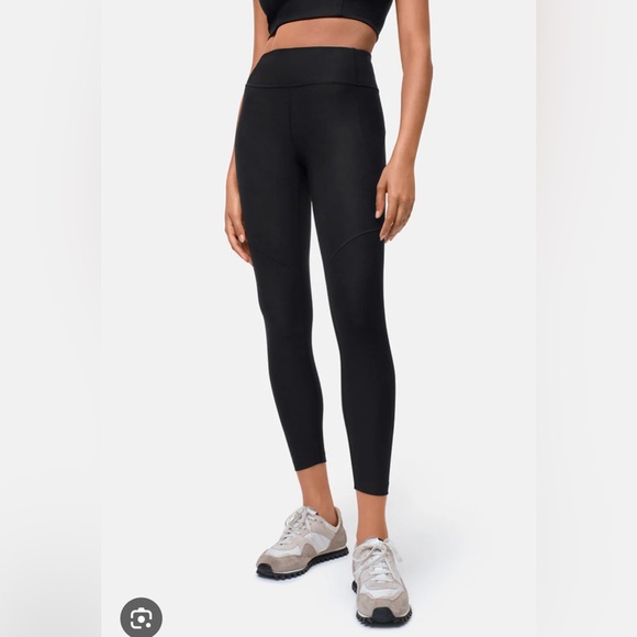 Outdoor Voices Pants - EUC- Outdoor Voices Warmup Leggings‎